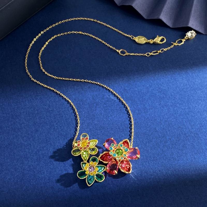 Swarovski Necklace 06yxh16